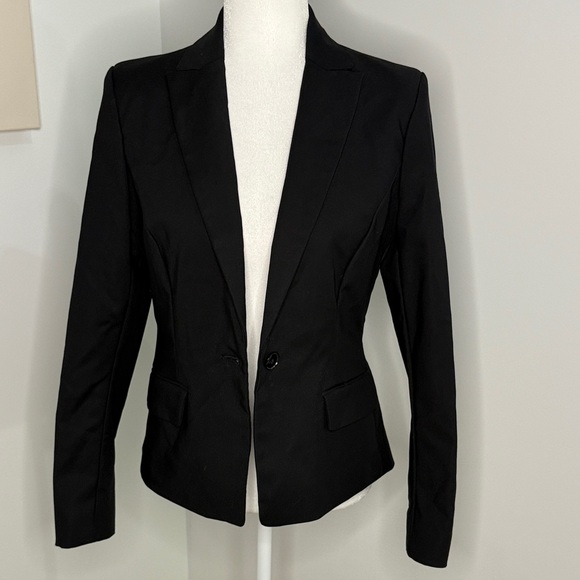 Mango Elegant Black Blazer - Picture 1 of 4